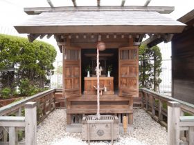 藤崎の屋上に鎮座するえびす神社